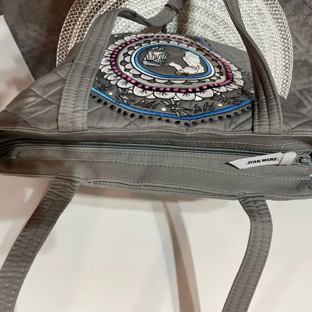 Vera Bradley Star Wars Small Vera Tote in Far Far Away NWT - Picture 12 of 13